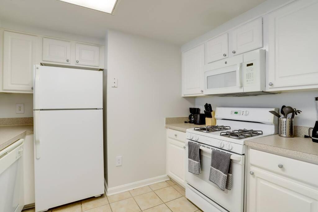 Fantastic 2 Bedroom Condo At Ballston With Gym Arlington Eksteriør billede