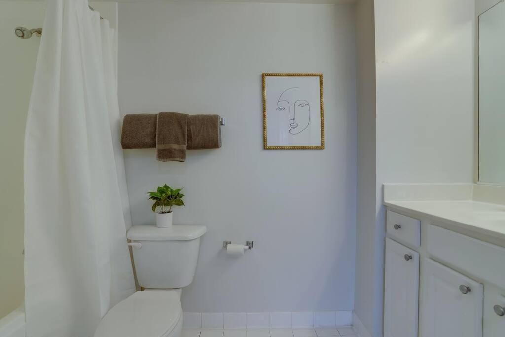Fantastic 2 Bedroom Condo At Ballston With Gym Arlington Eksteriør billede
